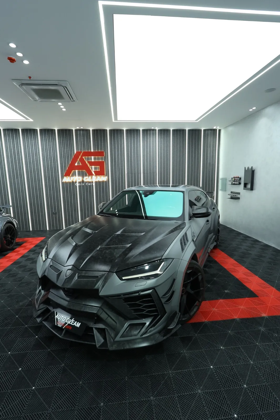 car detailing in dubai, car detailing in al qouz